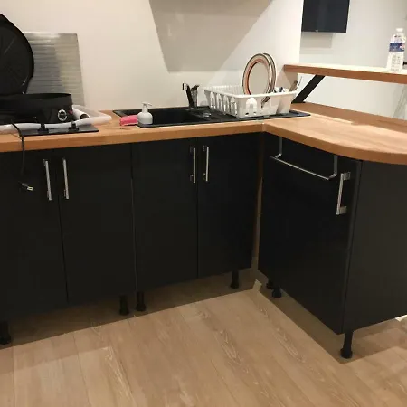 Noir Et Blanc Apartament