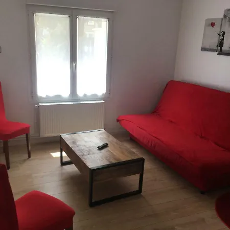 Apartament Noir Et Blanc *