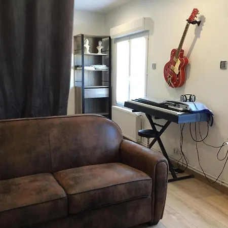 Noir Et Blanc Apartament